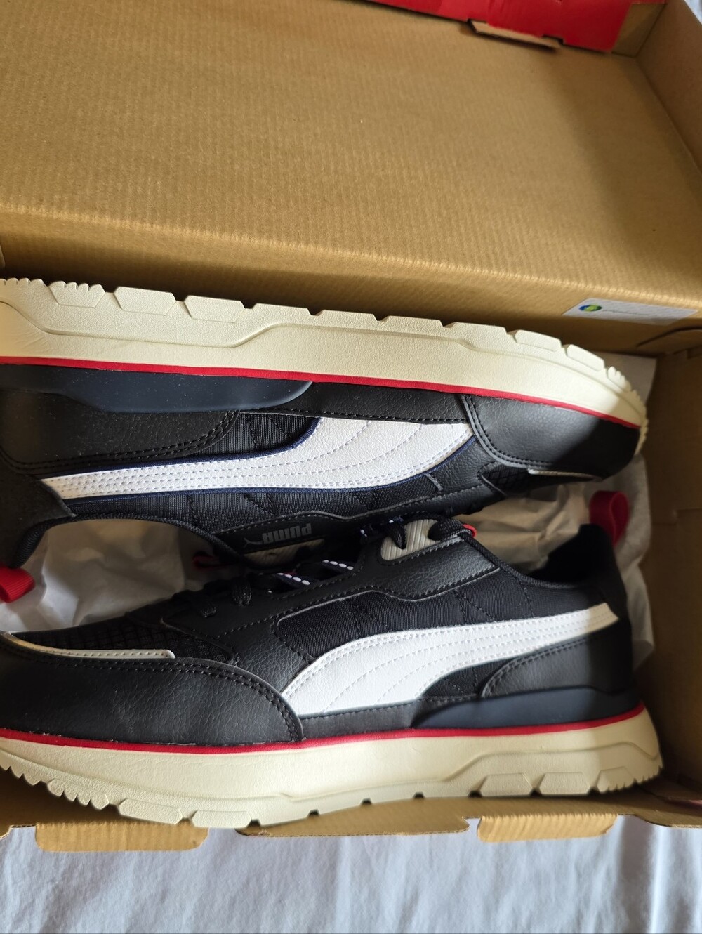 Puma Men’s Black White and Red Low-Top Sneakers